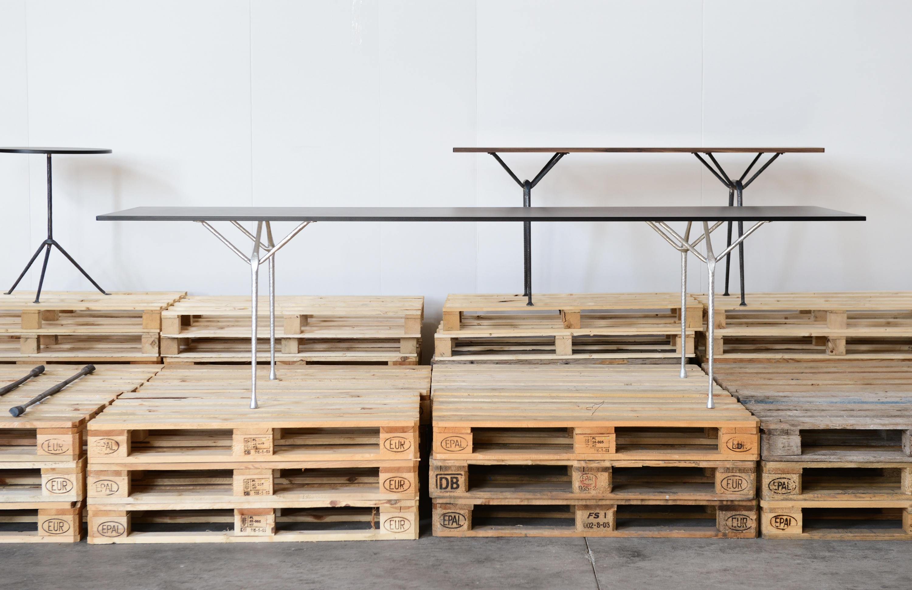 开云（中国） - 桌几|茶几/边几|办公家具|设计师家具|药房茶几